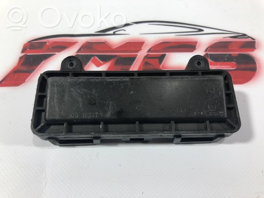 Toyota Avensis T250 Headlight/headlamp dust cover 