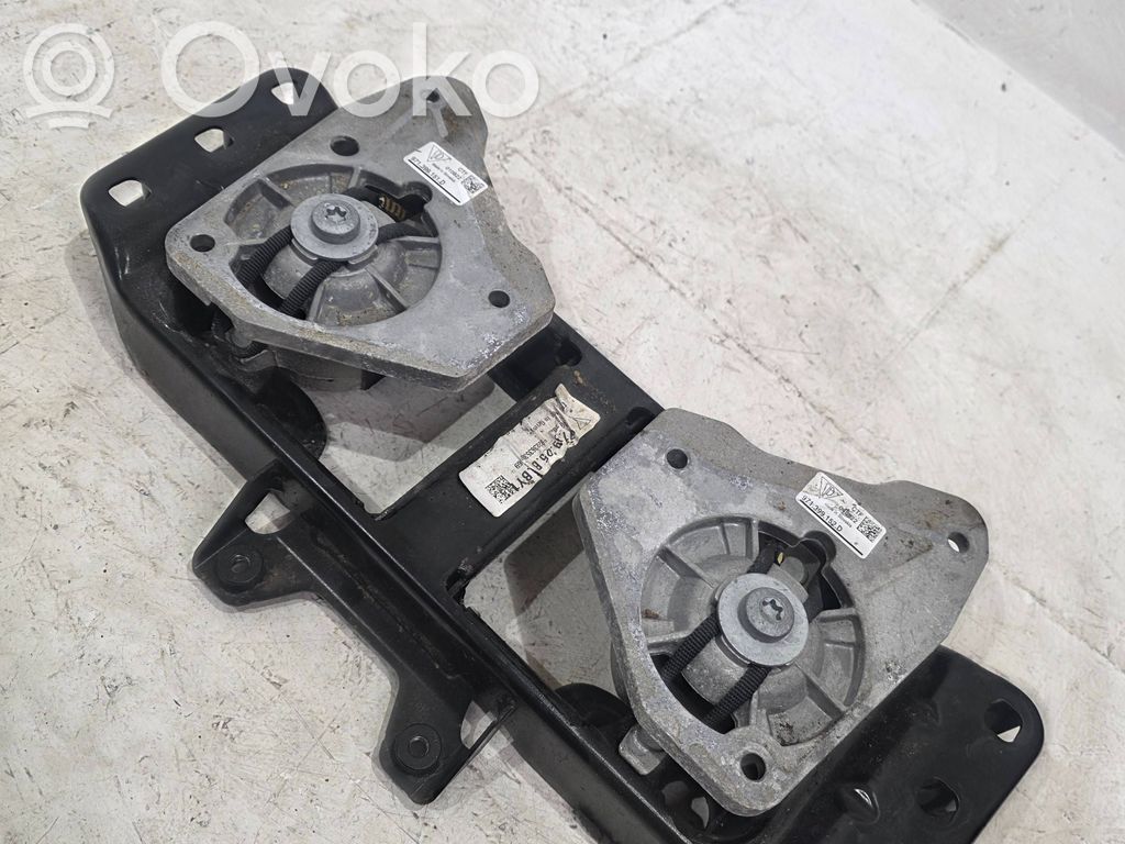 Bentley Continental Gearbox mounting bracket 