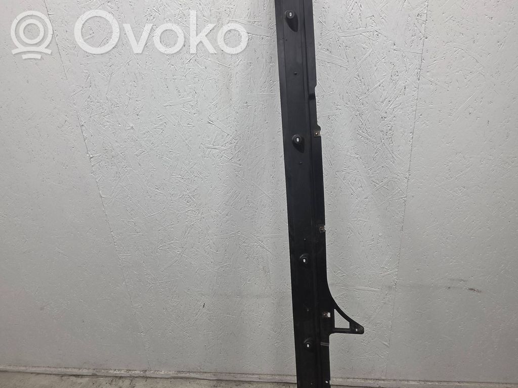 Audi Q8 Protección inferior lateral 