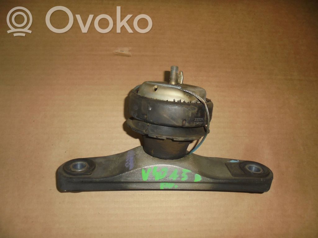 Engine mount bracket   P112D,31359635,31460937
