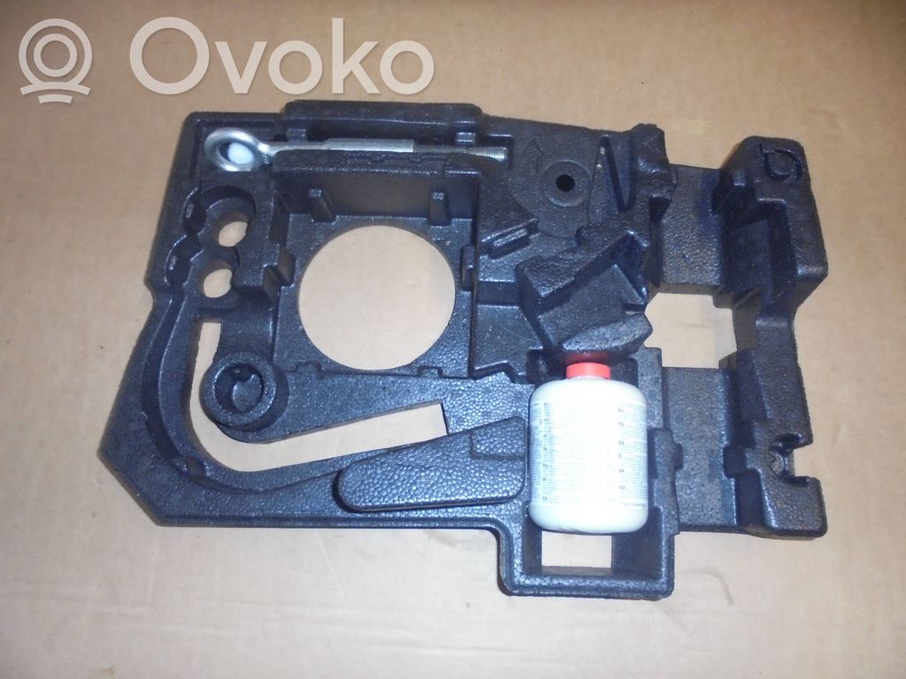 Volvo V40 Other trunk/boot trim element 