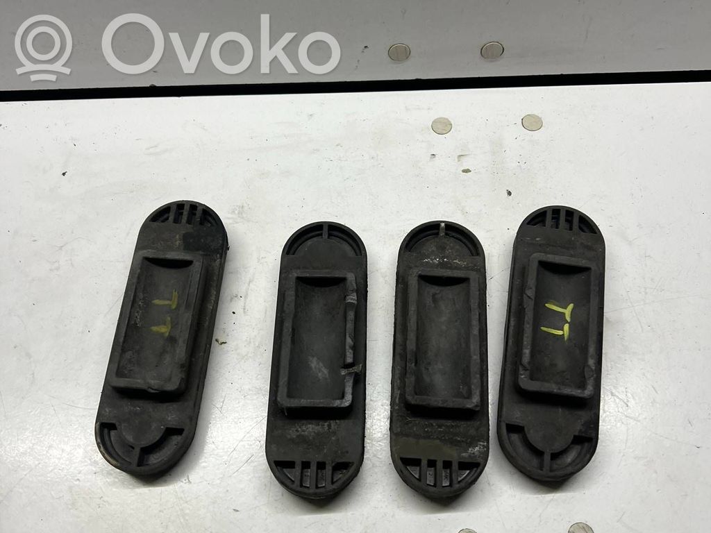 Audi TT TTS Mk2 Jacking socket point 