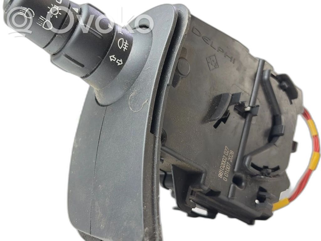 Renault Clio III Otros interruptores/perillas/selectores 