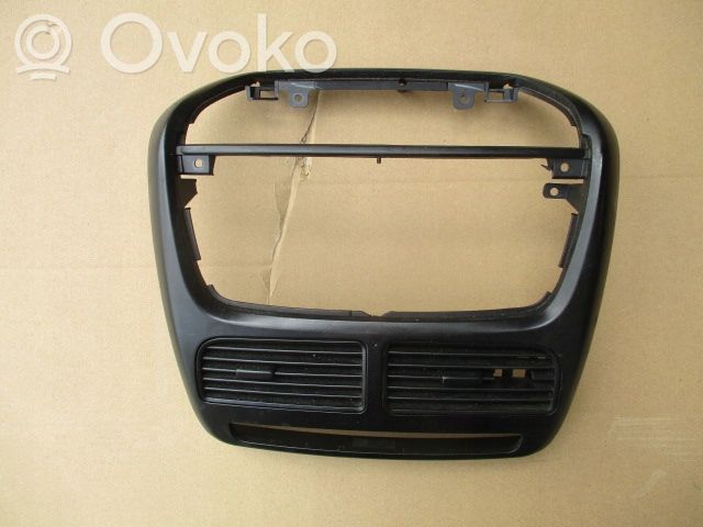 Fiat Doblo Centrinės oro grotelės 