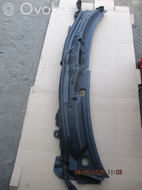 Mazda 2 Wiper trim 