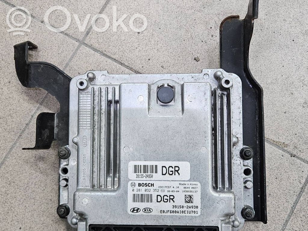 Unidad de control/módulo del motor   391552A930