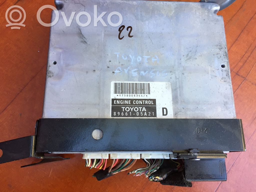 Toyota Avensis T250 Engine control unit/module 