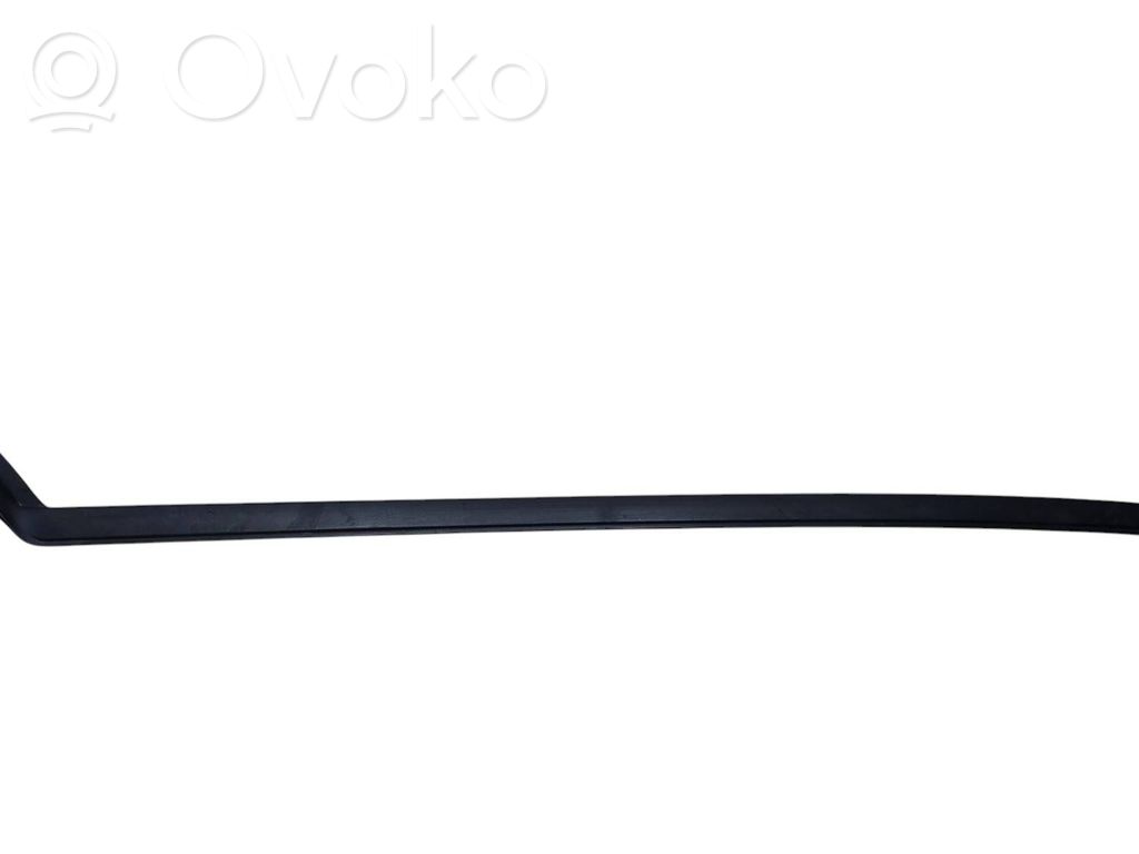 Volvo XC40 Windshield trim 