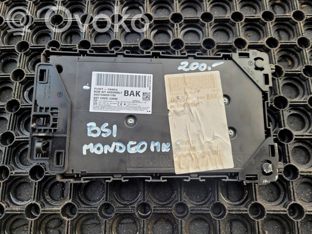 Ford Mondeo MK V Fuse module 