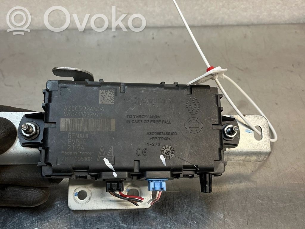 Renault Megane E-Tech Trunk lid opening control unit 