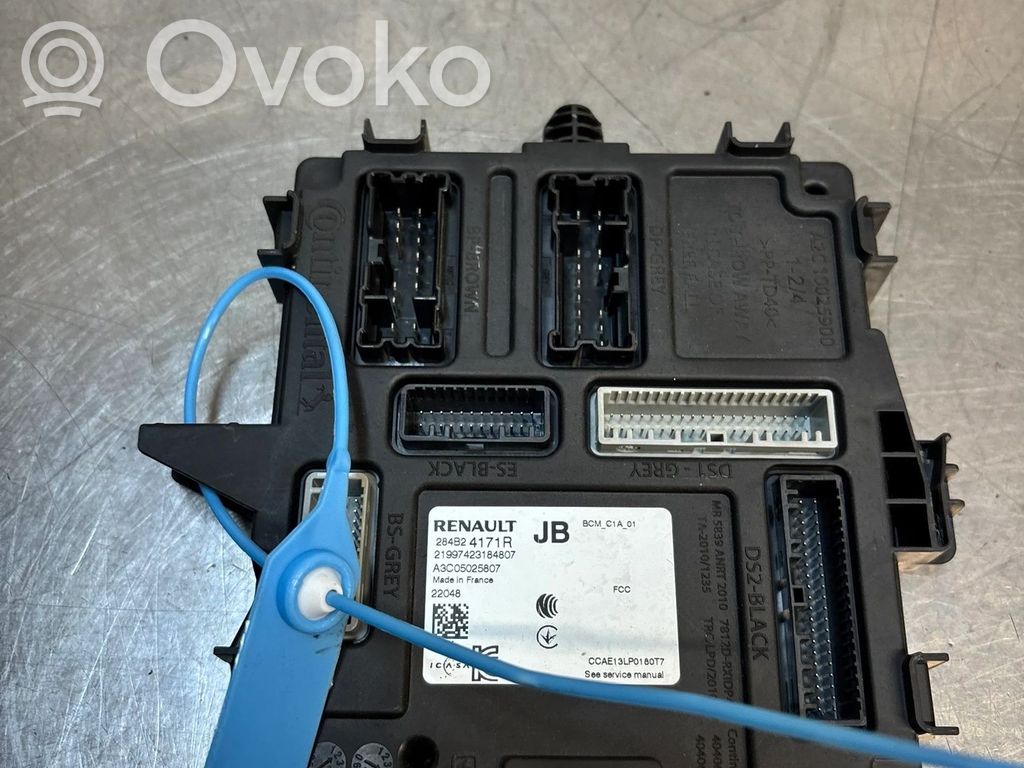 Renault Captur II Saugiklių dėžė (komplektas) 