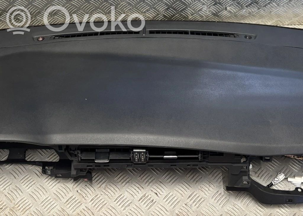 Dashboard   DOTOYOTAAURISII2