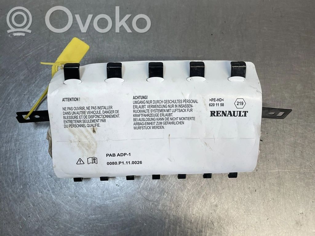 Renault Captur Tavaratilan kannen avaamisen ohjausyksikkö 