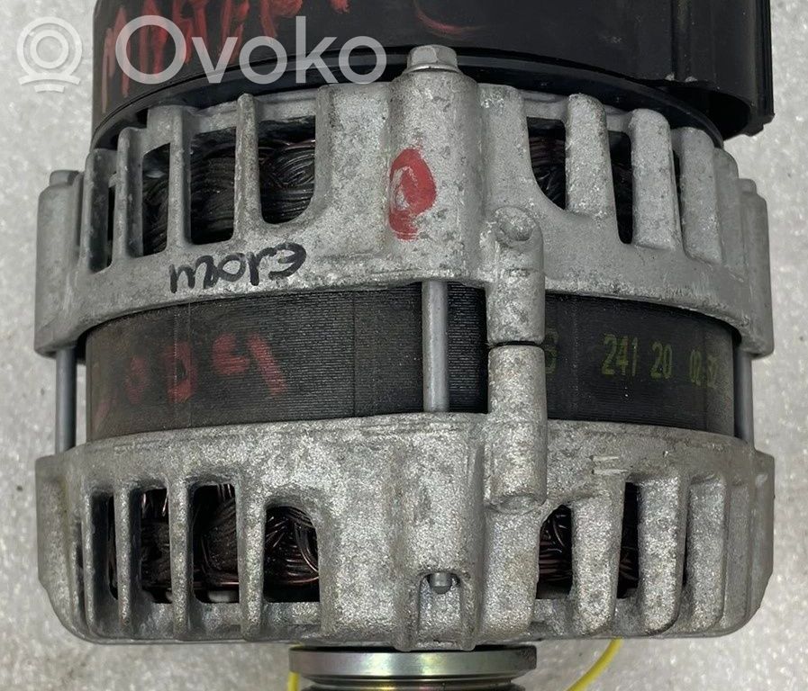 Renault Master III Alternador 