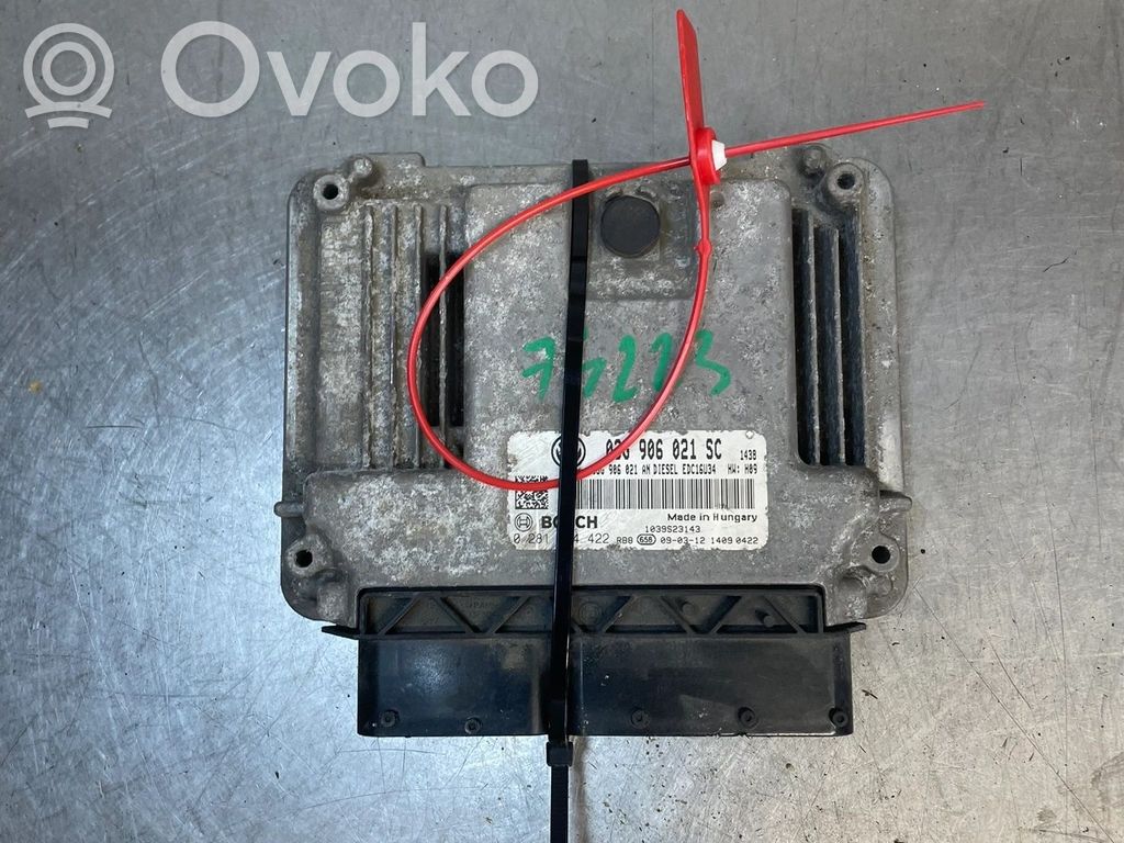Volkswagen Golf VIII Engine control unit/module ECU 