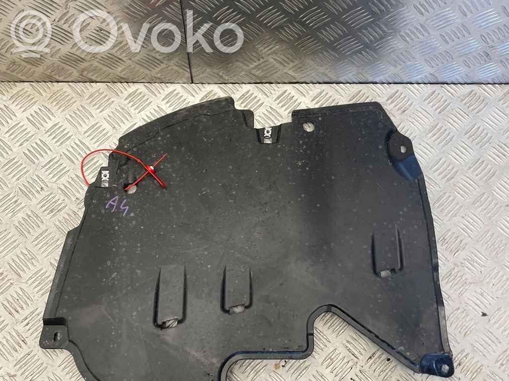 Audi A4 S4 B9 Osłona dolna silnika 