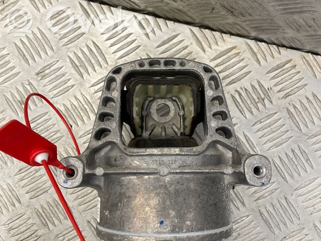 Audi A4 S4 B9 Engine mount vacuum valve 