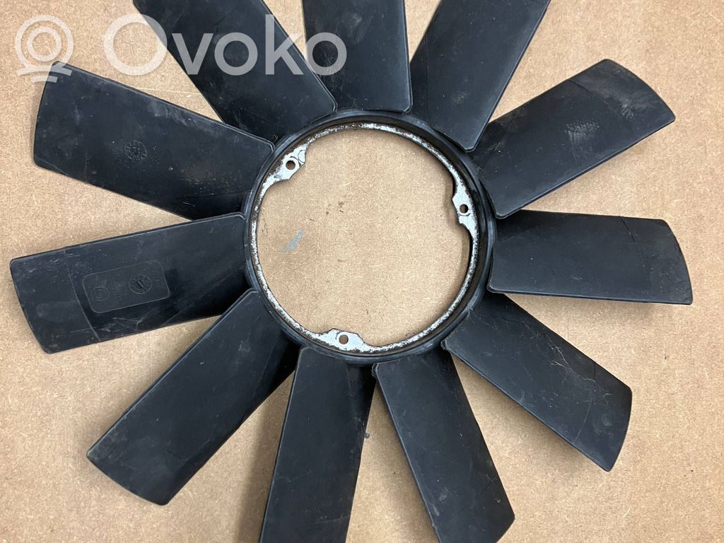 BMW 7 E32 Ventiliatora propellers 