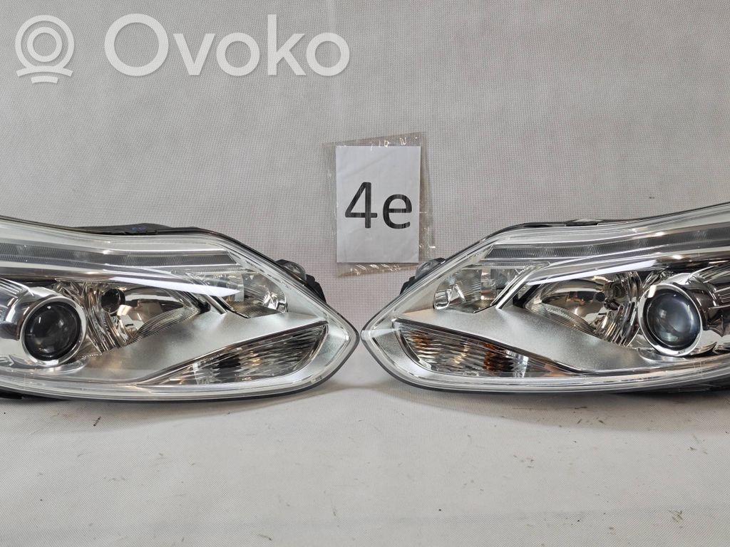 Ford Focus Headlight/headlamp 