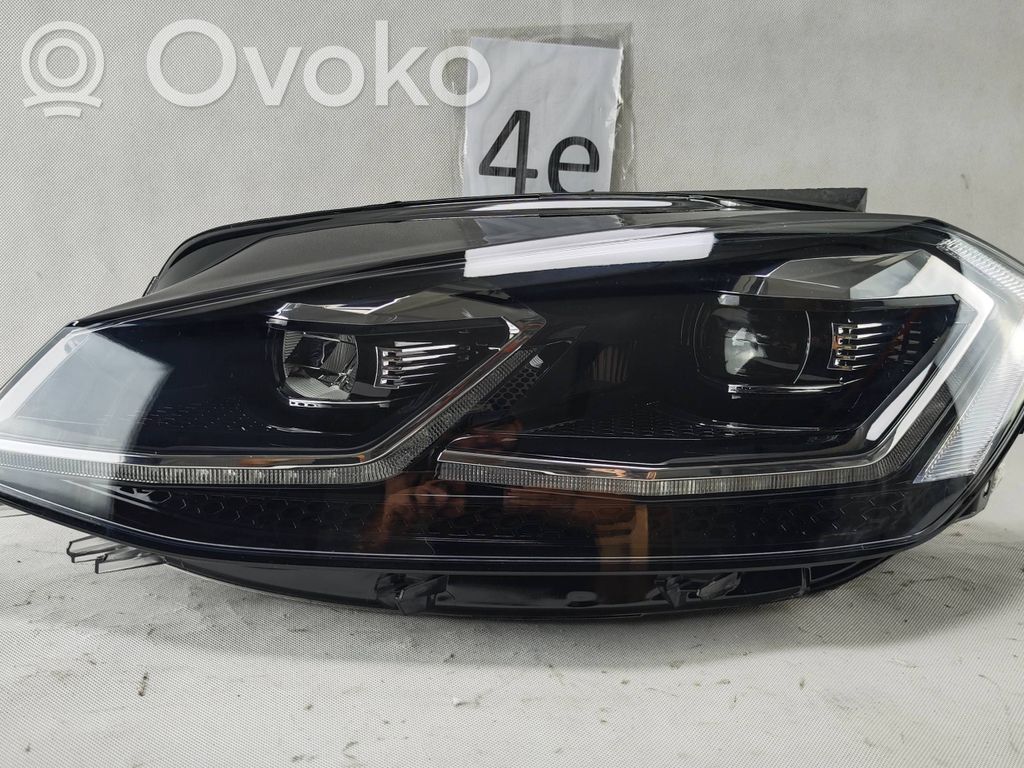 Volkswagen Golf VII Scheinwerfer 