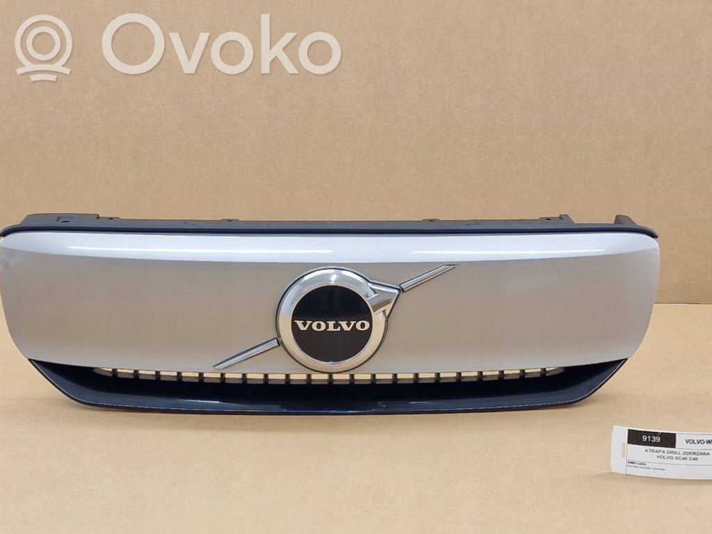 Volvo XC40 Etusäleikkö 