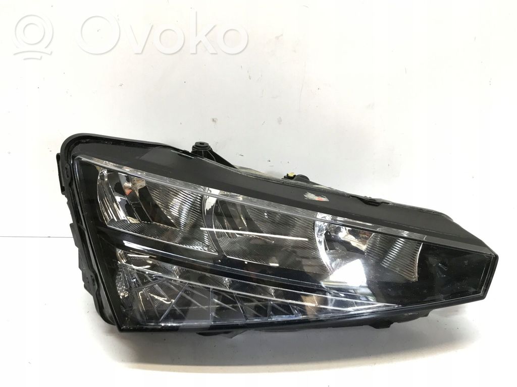 Skoda Scala Headlight/headlamp 