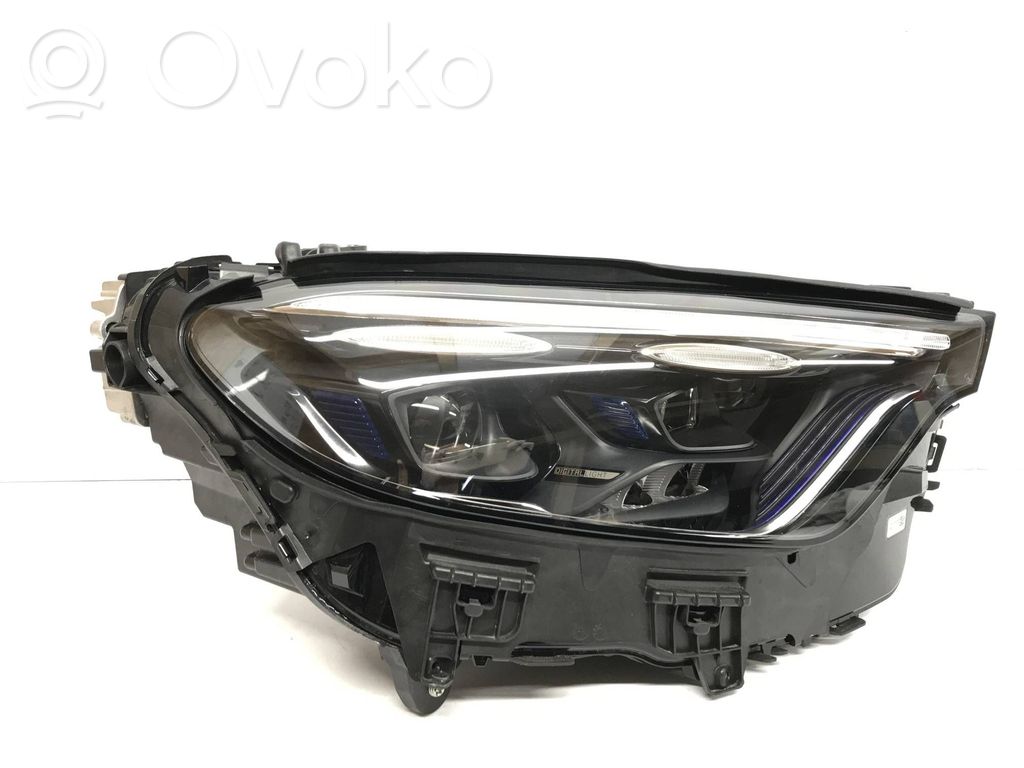 Mercedes-Benz GLC C254 Lampa przednia 