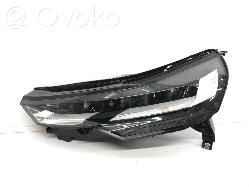 Renault Captur II Headlight/headlamp 