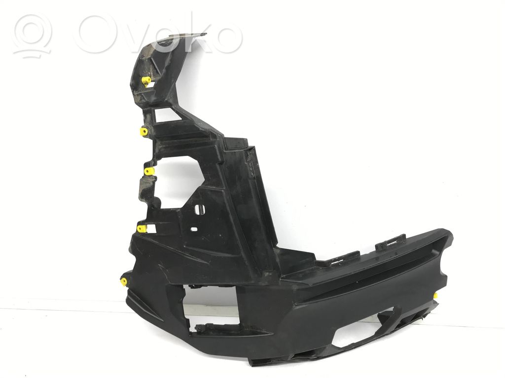 Audi Q7 4M Front bumper mounting bracket 