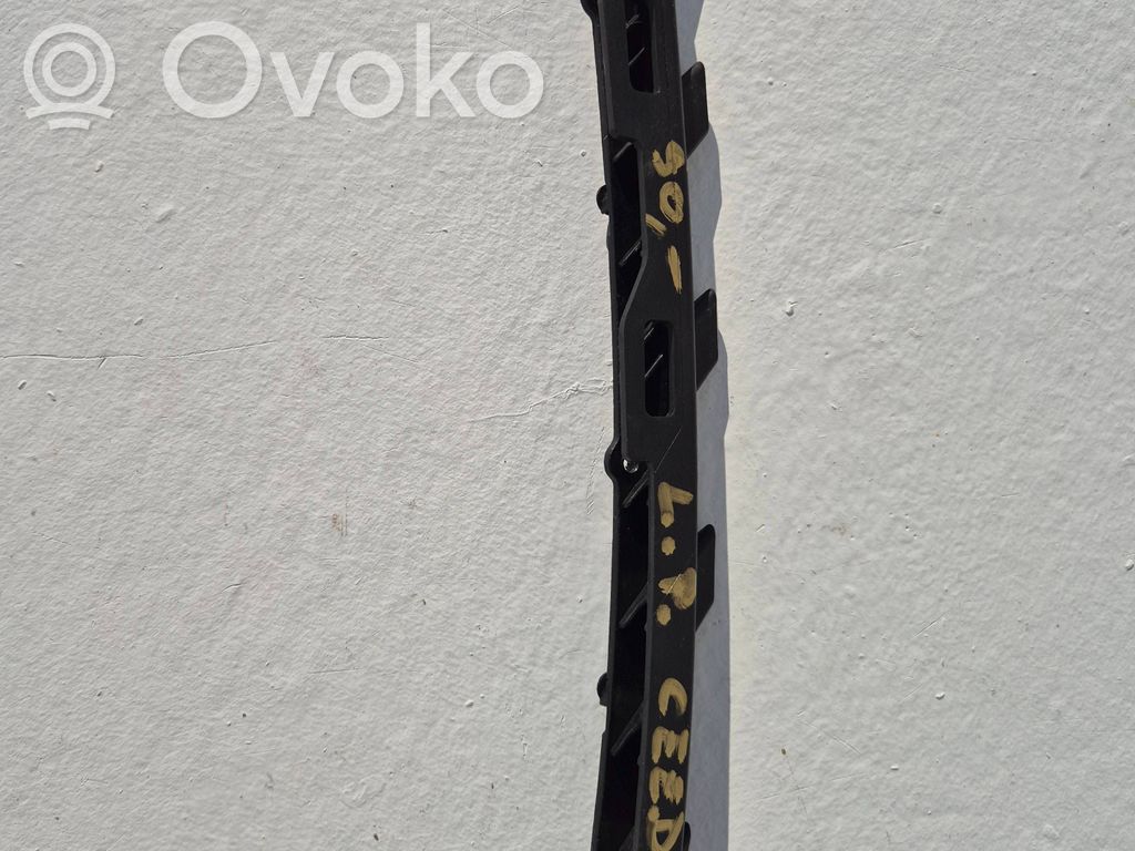 KIA Ceed Priekinis laikiklis bamperio 
