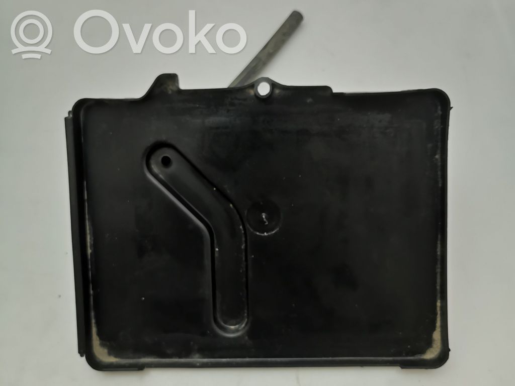 Podstawa / Obudowa akumulatora   51826273