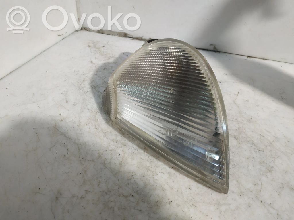Renault Laguna I Front indicator light 
