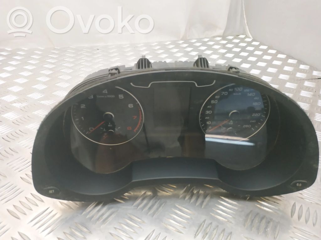Audi Q3 8U Licznik / Prędkościomierz 