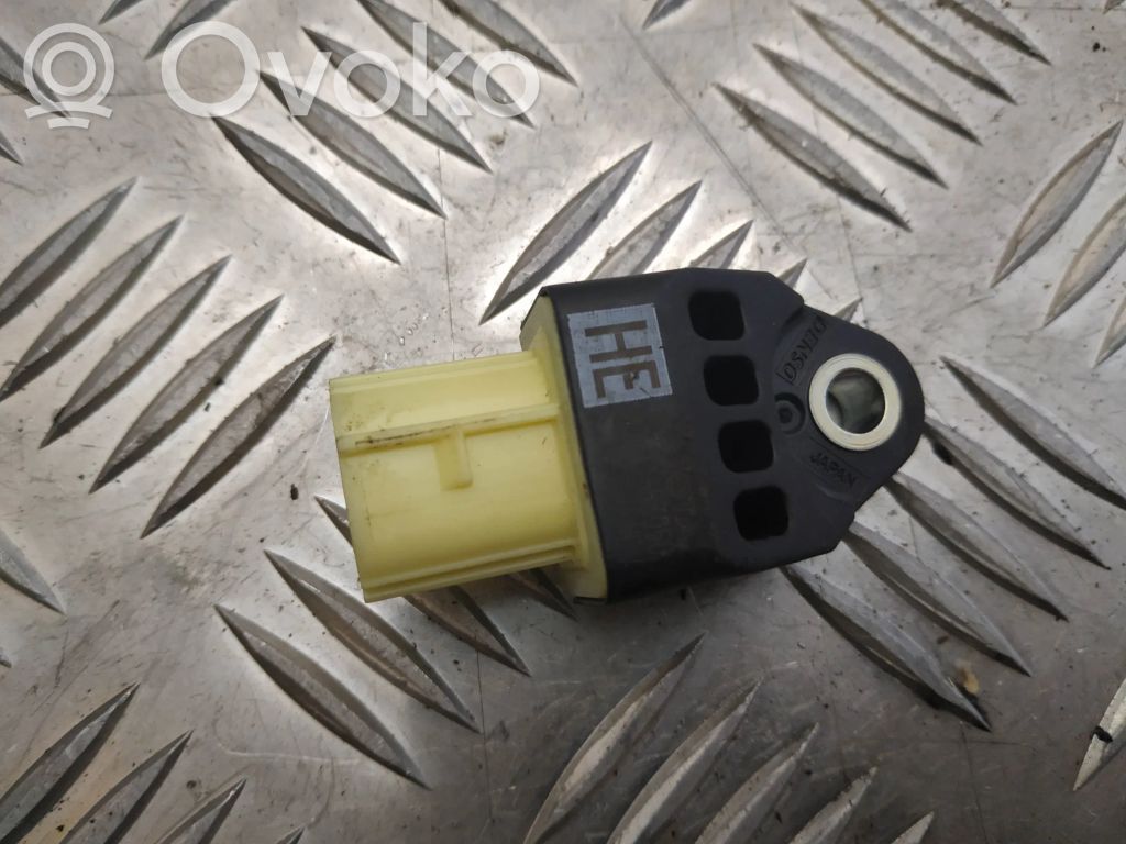 Lexus IS III XE30 Airbagsensor Crashsensor Drucksensor 