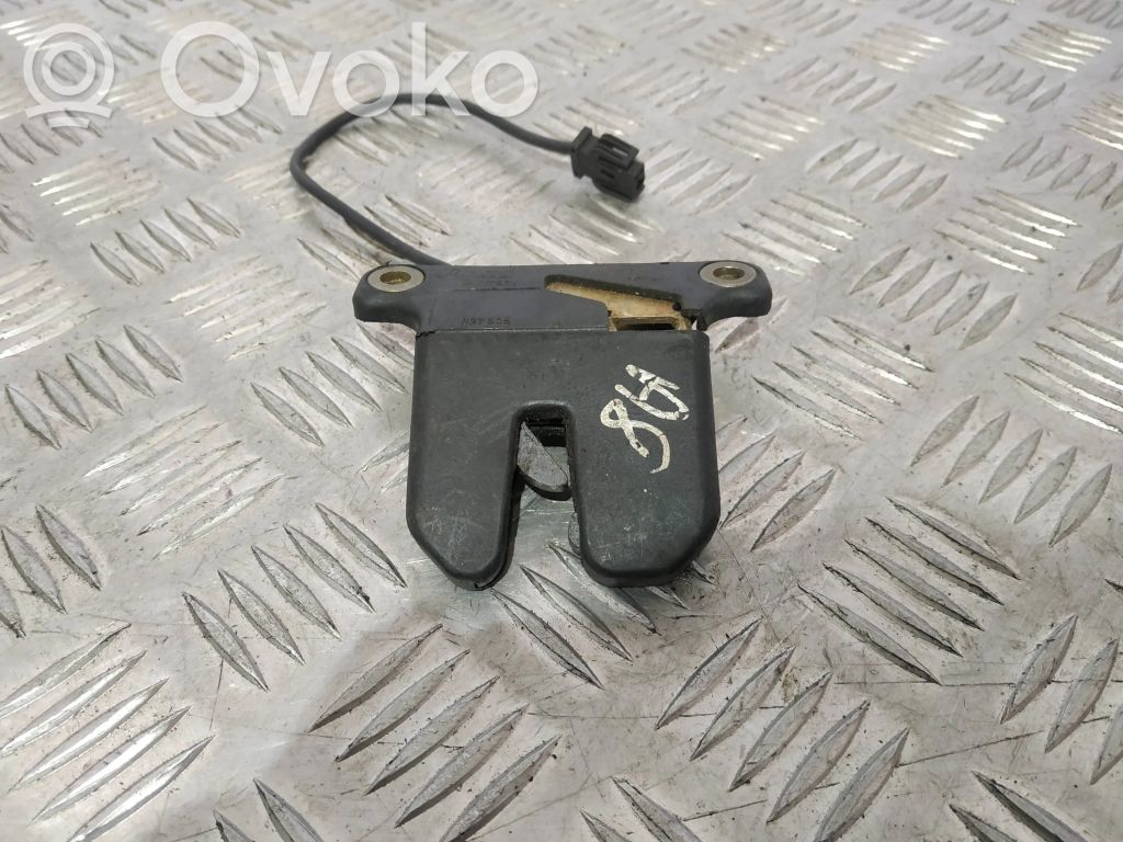 Audi A8 S8 D2 4D Tailgate/trunk/boot lock/catch/latch 