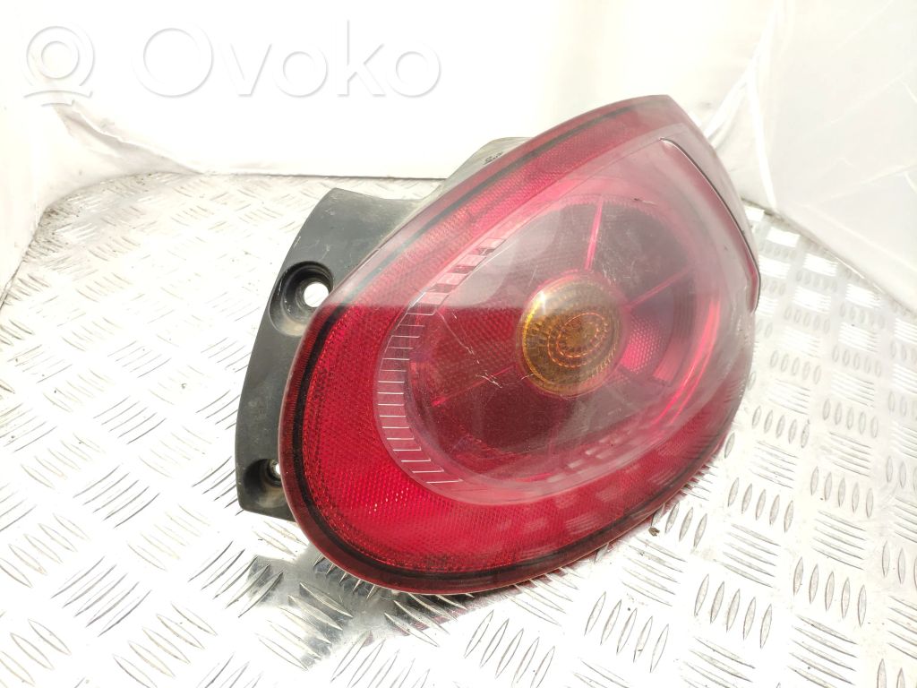 Fiat Bravo Aizmugurējais lukturis virsbūvē 
