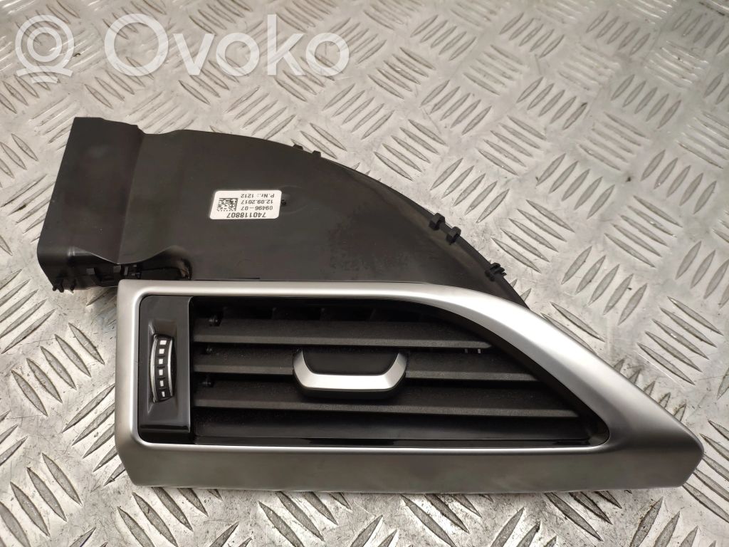 BMW 7 G11 G12 Dysze / Kratki nawiewu deski rozdzielczej 