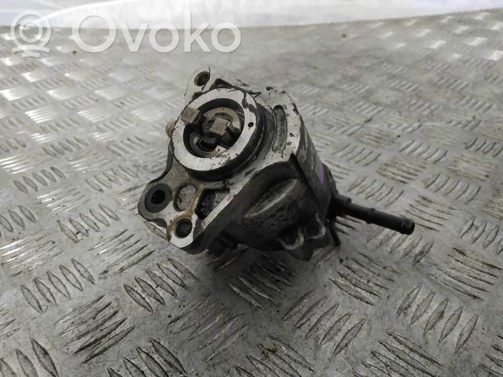 Toyota Corolla Verso E121 Alipainepumppu 