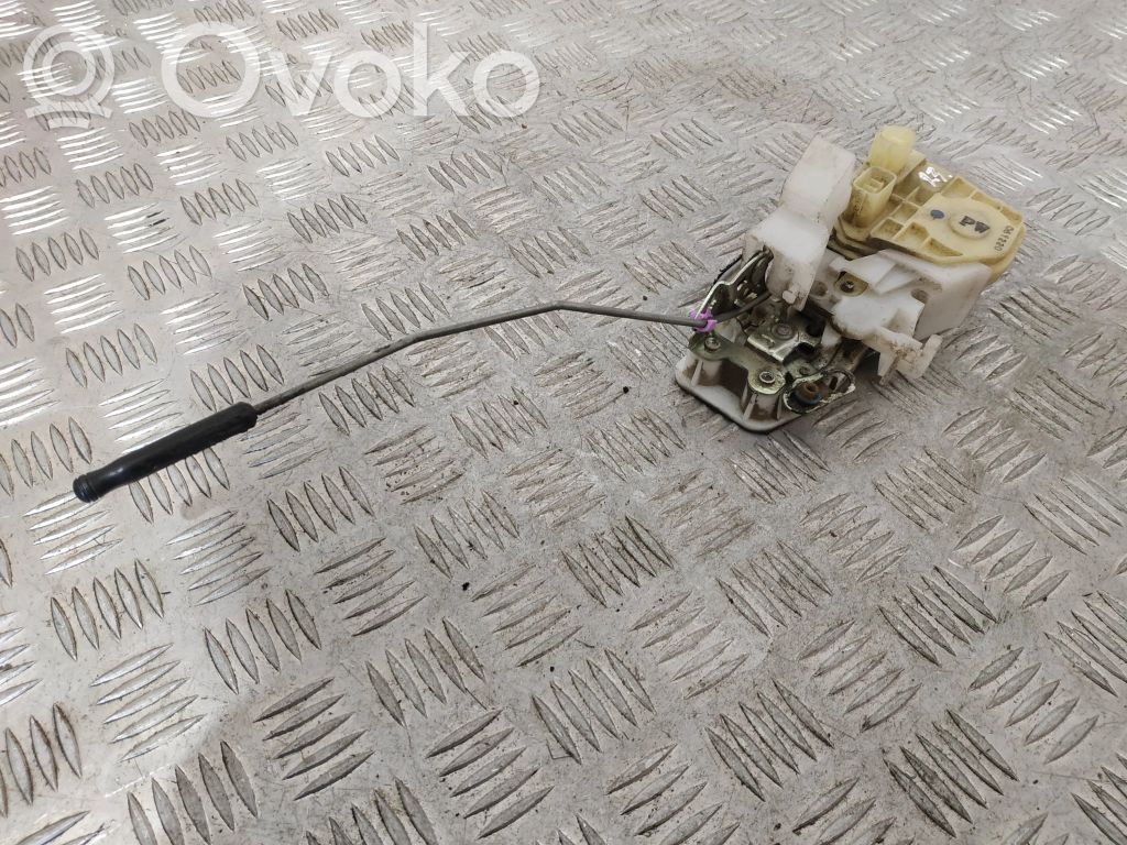 Honda Jazz Priekšpusē slēdzene 