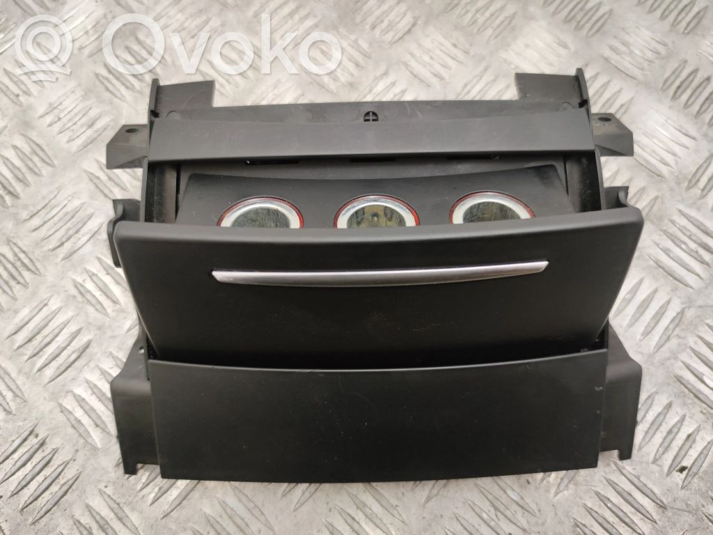 Audi A8 S8 D4 4H Aschenbecher 