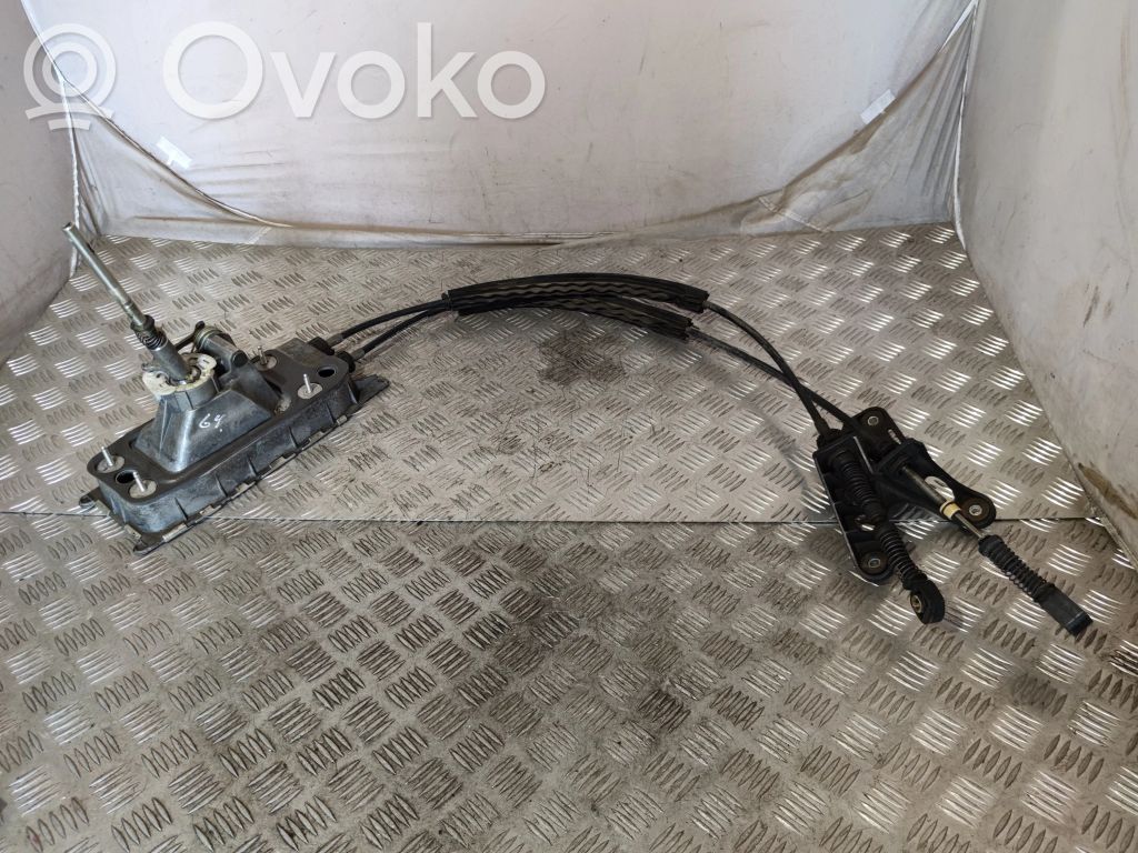 Volkswagen PASSAT B7 Lewarek zmiany biegów / górny 