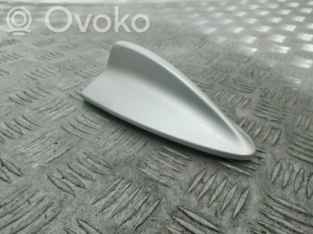 BMW 3 E90 E91 Stogo (GPS) antenos dangtelis 