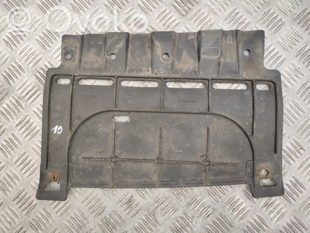 BMW 3 E92 E93 Vidurinė dugno apsauga 