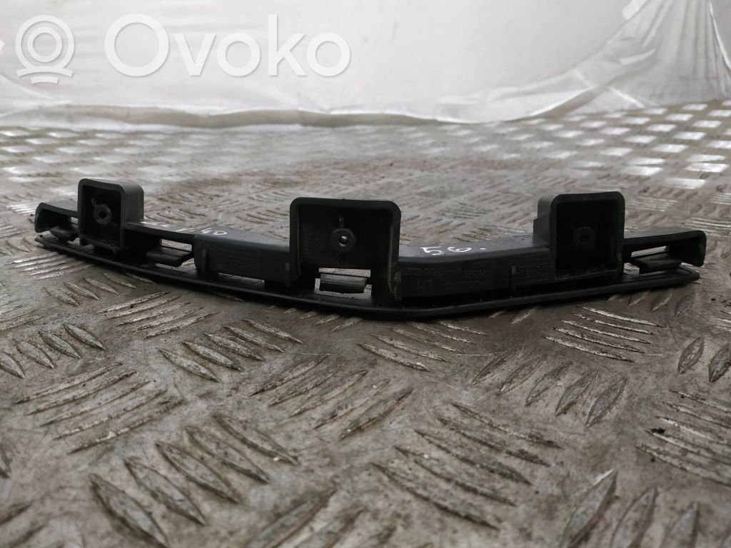 Volvo V40 Cross country Takapuskurin kannake 