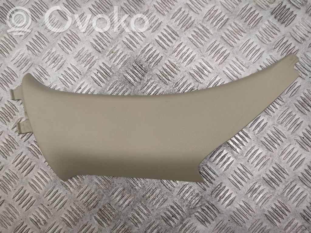 Volvo XC60 Pilar (C) 