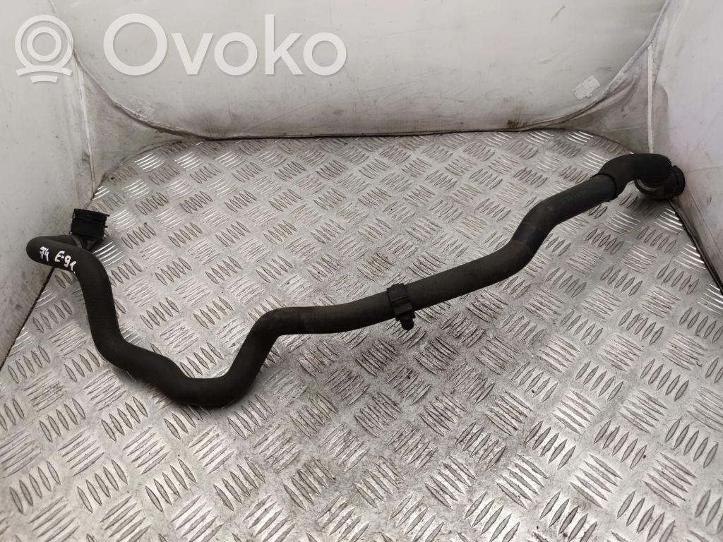 BMW 3 E90 E91 Engine coolant pipe/hose 