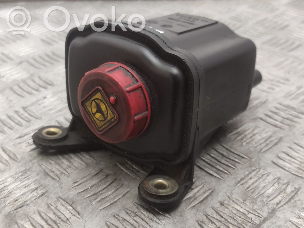 Alfa Romeo 147 Power steering fluid tank/reservoir 