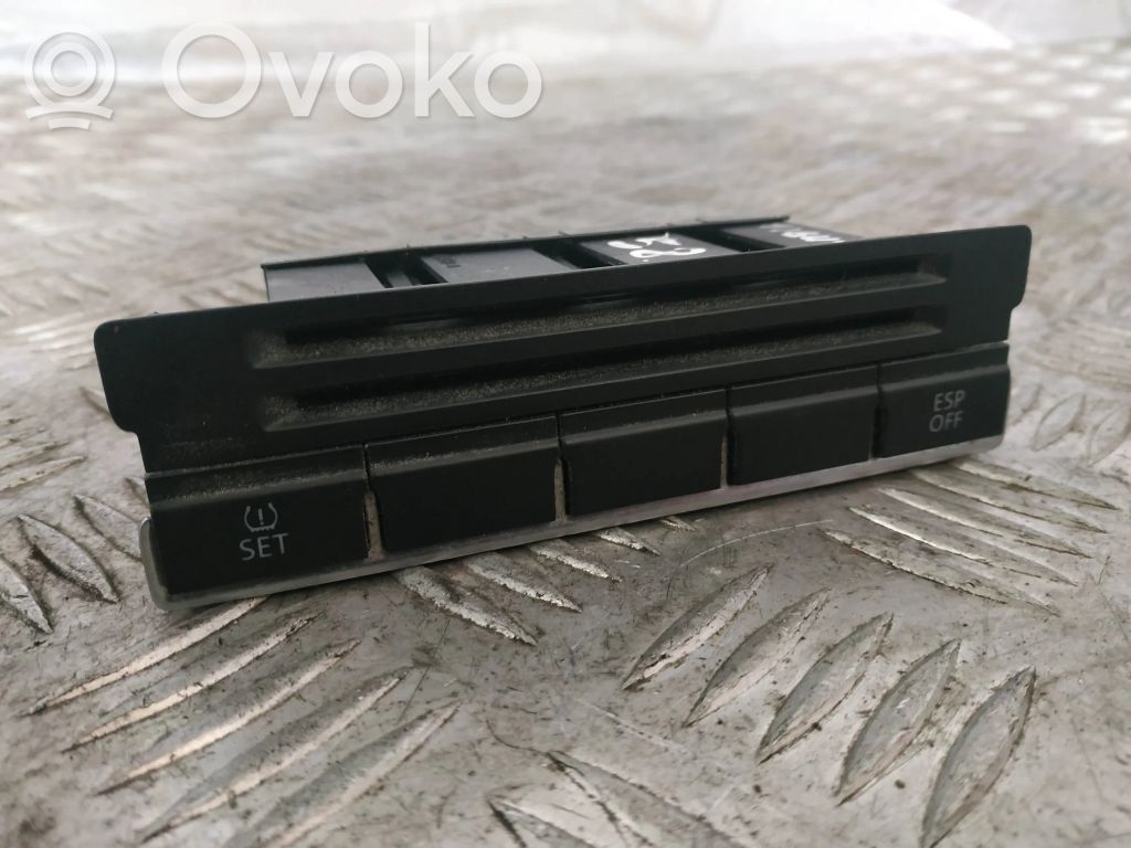 Volkswagen Tiguan ESP (stability program) switch 