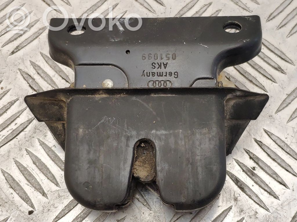 Audi A4 S4 B5 8D Tailgate/trunk/boot lock/catch/latch 