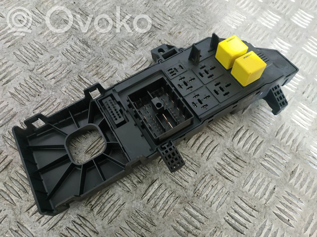 Opel Vectra C Módulo de fusible 